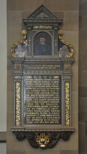 Epitaph für Johannes Brenz von 1584 in der Stuttgarter Stiftskirche. Unter der Kanzel der Stiftskirche befindet sich das Grab von J. Brenz.
